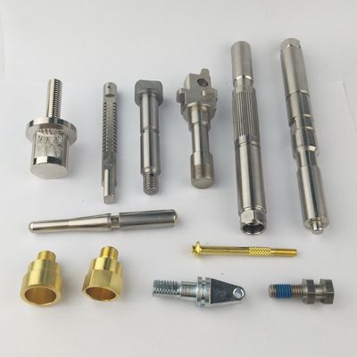 Servizi lavoranti multiuso di giro delle parti di CNC di acciaio inossidabile dell'automobile
