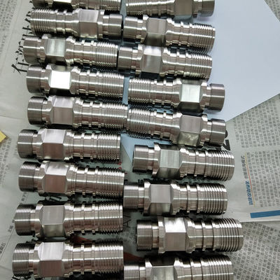 Parti di alluminio di giro inossidabili di CNC dell'auto, parti girate alta precisione anticorrosiva
