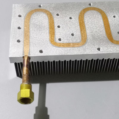 Dissipatore di calore elettronico IGBT della metropolitana di rame di Enbeded per il raffreddamento ad acqua