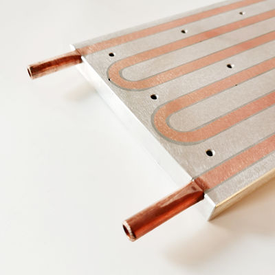 Dissipatore di calore raffreddato a liquido di verniciatura inossidabile, raffreddamento freddo stabile di elettronica del piatto