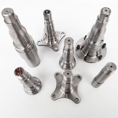 Rimorchio antiruggine Axle Spindle, alta precisione di acciaio al carbonio di scoppio della sabbia che forgia le parti